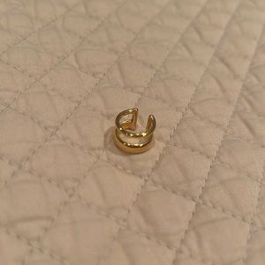 Mejuri ear cuff
